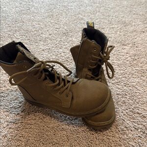 Dr. Martens Kids Boots - Olive Green